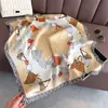 Novo Lenço de Seda Estampado Animal Print e Poá, Xale de Luxo, Lenço de Pescoço com Proteção Solar, Lenço Quadrado Pequeno, Lenço de Cabeça, Lenço Feminino