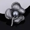 Broche de Liga de Metal Vintage Japonês e Coreano com Pérolas, Broche de Luxo de Alta Qualidade, Acessórios de Joias Femininas, Acessórios de Alfinete
