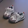 Zapatillas Deportivas para Niños 2026 Exterior Malla Transpirable Puntera Anticolisión Velcro Suela Suave Antideslizante Casual Bloque de Color Ligeras