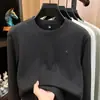 Moletom de alta qualidade em Lyocell com gola redonda para homens, nova coleção outono 2026, de manga comprida, estampado, casual e adequado como camada base.