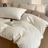 Estilo luxo leve classe A 60S algodão escovado grosso tecido conjunto de quatro peças, capa de edredom jacquard em relevo de algodão puro, conjunto de três peças para dormitório estudantil