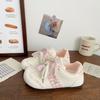 Tênis Rosa Acolchoado para Mulheres, Fofo e Original, Novo Chic de Verão 2026 Design de Nicho, Estilo Coreano Estudante Esportivo Sapatos Brancos