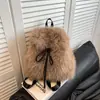 Mochila de Pelúcia Transfronteiriça Design de Nicho da Moda Feminina Estilo Coreano Bolsa Escolar para Estudantes Mochila de Viagem de Pelúcia de Alto Nível
