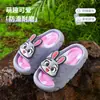 Sandalias de Playa para Niñas Estilo Nuevo con Agujeros Pantuflas para Niños Lindas de Verano Suaves y Antideslizantes para Interiores