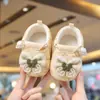 Zapatos Suaves de Suela Blanda para Bebé Niña Pequeña Zapatos para Bebé de un Año Estilo Primavera/Otoño de 6 a 12 Meses Zapatos Pre-Caminantes Aprendiendo a Caminar