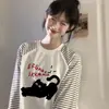Camiseta de Manga Longa Listrada com Blocos de Cor Estilo Coreano Redutora de Idade Estilo Ins Preguiçoso 2025 Nova Versátil Casual Solta