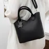 Bolsos para Mujer 2024 Nuevo de Moda Tendencia Bolso de Hombro Único Cruzado Estilo Retro Señoras de Mediana Edad Madre Bolso de Mano Elegante