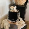 Bolsa Transversal com Cordão Estilo Fresco e Ocidental Estilo Coreano Feminina 2024 Nova Celebridade da Internet Bolsa Casual Popular Pequena Quadrada