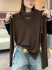 Camiseta de manga larga con cuello en V de algodón de bambú para mujer, tendencia INS, estilo fino de principios de otoño, para usar en capas o sola, top versátil de color liso, capa base