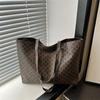 Bolsa Tendência Estilo Relaxado para Mulheres 2025 Nova Bolsa Tote de Ombro Grande Capacidade com Estampa de Letras para Trabalho e Deslocamento