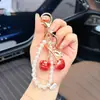Chaveiro Cereja de Cristal Glitter Rosa Corrente de Pérola Pingente de Bolsa Amor Pingente de Chave de Carro Menina Doce
