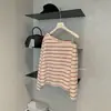 Camiseta informal de otoño estilo coreano, a rayas, versátil, holgada, de un hombro, diseño adelgazante, manga larga asimétrica