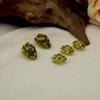 Colgante de resina ligera y rica, de alta calidad, con forma de fresa y perlas, para collar, pendientes y accesorios.