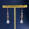 Novos Brincos Gancho de Ouro Rosa Clássico Chinês Pingente Vazado em Forma de Cabaça Studs de Pedra Calcedônia Branca Natural com Diamante Acessórios Hanfu