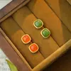 Pendientes Cuadrados de Plata S925 Chapada en Oro con Jade Rojo del Sur Hui Baoli, Pendientes de Moda de Nicho de Lujo Ligero Versátiles y Elegantes para Mujer