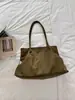 Bolsa de Ombro Único Feminina 2026 Nova Camurça Pelúcia Bolsa para o Dia a Dia Grande Capacidade Outono Toque de Luxo Bolsa Tote Mesclada