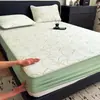 2026 Nuevo Modelo Grado A Polietileno Serie de Plantas Verdes Jacquard Enfriamiento Alfombrilla Suave 90*200cm Juego de Dos Piezas