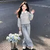 Conjunto de Moletom com Gola Polo e Renda Elegante e Calça Jeans com Estampa de Estrelas para Crianças Maiores - Moda Primavera e Outono 2026