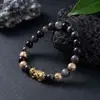 Pulseira Pixiu de Obsidiana Prateada Personalidade Masculina Malandro Design Cool Senso de Estilo Corda de Mão Moda Feminina Versátil Luxo Leve Acessórios com Senso de Alto Padrão