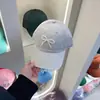 Boné de Baseball com Top Macio e Laço de Pérola para Mulheres, Estilo Coreano, Afina o Rosto, Versátil, Proteção Solar, Novo Boné Casual da Moda