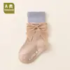 26 Calcetines para Bebé Recién Nacido Primavera y Otoño Nuevos Calcetines de Algodón Peinado Bebé Dibujos Animados Lazo Antideslizantes Calcetines para Niños Pequeños