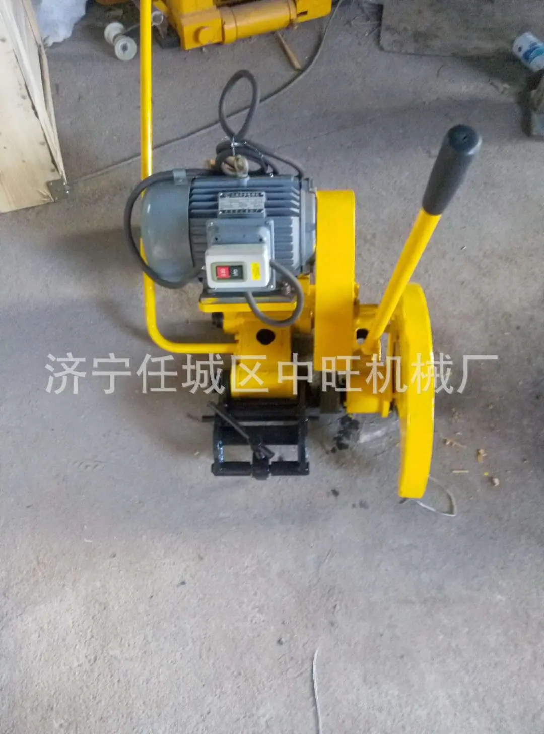 3电动钢轨锯轨机DQG-3.jpg
