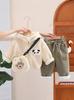 Ropa de bebé Otoño e Invierno Chaqueta gruesa de dibujos animados con forro polar Conjunto de dos piezas 80-90 meses Bebé masculino Ropa atractiva de otoño e invierno