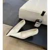 Zapatos de Salón Sexy Estilo Francés de Charol con Cadena Metálica Puntiagudos de Tacón Bajo Zapatos Mary Jane de Perlas Tacones de Gatito Tacones Altos para Mujer