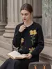 Nuevo cárdigan de punto floral bordado con toalla estilo coreano 2026, hecho con una mezcla de seda de morera y cachemira, con una textura suave y esponjosa