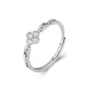 Anillo de Trébol de Cuatro Hojas de Zirconia para Mujer, Moda Estilo Xiaohongshu, Lujo Ligero Flor con Incrustaciones de Diamante Anillo para Dedo Índice de Trébol de la Suerte