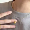 Popular en Xiaohongshu Segunda Mano Vintage Diseño Único Geométrico Gota de Agua Collar de Moda Estilo Normcore Cadena para Clavícula