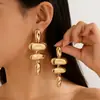 Joias Transfronteiriças Europeias e Americanas Brincos Geométricos Estilosos Exagerados com Design de Textura Metálica Brincos Assimétricos Simples para Mulheres