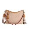 Bolsa de Ombro de Alta Qualidade para Mulheres, Nova Bolsa de Ombro Monograma de Grande Capacidade para o Verão, Bolsa Tote Transversal Versátil