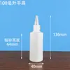 Al por mayor en stock 50ml 100ml HDPE botella blanca de apretar con boquilla puntiaguda botellas de plástico botellas dispensadoras botellas de plástico vacías
