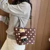 Bolso de Hombro de Lunares Estilo Coreano Retro Gran Capacidad Versátil para Viajes Diarios Bolso Tote de Gama Alta Nicho Temperamento Bolso de Axila para Viajes Diarios