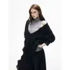 Iamxia conjunto de dos piezas: top casual de punto suelto con contraste en negro y gris y cuello en V profundo, y chaleco ajustado con cuello mao