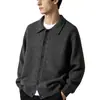 Camisa tipo polo de manga larga para hombre con textura, corte slim, estilo americano, disponible en stock, cruce de fronteras. Suéter tejido con cuello camisero. Chaqueta cárdigan de punto fino.