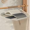 Cabide de Roupa para Casa Boca de Peixe Antiderrapante Canto Anti-ombro Suporte para Roupas Uso Duplo Úmido e Seco Sem Costura Cabide para Loja de Roupas Cabide de Plástico