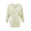 Vestido Feminino Estilo Spicy Girl Decote V Manga Morcego Manga Média Verão 2026 Novo Puro Desejo Slim Fit Cintura Marcada Justo nos Quadris Curto