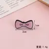 Broche Metálico de Animalitos Lindos Japoneses Gato Perro Oso Pajarita Accesorios de Aceite de Goteo Mochila Decoración Versátil