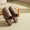 Pantuflas de lino para cuatro estaciones para mujer, nuevo verano 2026, sandalias de interior para el hogar, antideslizantes, transpirables, de suela suave, silenciosas para el suelo, para hombre