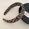 YHJ Accesorios para el Cabello Nuevo Aro para el Cabello de Tela Vintage Leopardo Ancho Modificación Superior del Cráneo Cara Alto Sentido Anillo para el Cabello de Leopardo