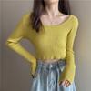 Camiseta básica de punto de manga larga con cuello en V corto para primavera y otoño 2024, nuevo estilo coreano moderno, simple y versátil para mujer