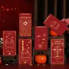 2027 Año del Cordero sobres rojos personalizados hechos de papel nacarado con estampado dorado, sobres rojos creativos para Año Nuevo y Festival de Primavera, hechos a medida con impresión de logo