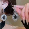 Pendientes de Flor Cuadrada de Circonita con Aguja de Plata, Pendientes Elegantes y Lujosos de Estilo Palaciego con Artesanía de Nicho, Pendientes de Lujo Ligero de Gama Alta