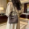 Bolsa de Mão Vintage Nova da Primavera 2026 Versátil Bolsa de Ombro Elegante Bolsa Transversal Tendência Bolsa Saco Bolsa Feminina