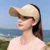 Chapéu Viseira Solar Esportivo com Letras Personalizadas Direto da Fábrica para Mulheres Verão Aba Larga Proteção Solar Tonalidade Esportiva Chapéu de Sol