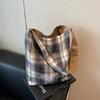 Bolsa de Lona Transfronteriza para Mujer, Gran Capacidad, Nuevo Versátil Bolso de Hombro Casual Otoño e Invierno 2026, Bolso Tote de Cuadros para Viaje