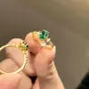 Anel Vintage Ovo de Pombo Esmeralda para Mulheres, Delicado e Fashionável Estilo Executivo, Anel Minimalista de Luxo Leve de Alta Qualidade