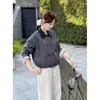 Jaqueta casual de moda estilo coreano com blocos de cor, gola de lapela, manga longa para mulheres, outono de 2026, estilosa, rejuvenescedora, caimento solto, jaqueta top afina a silhueta